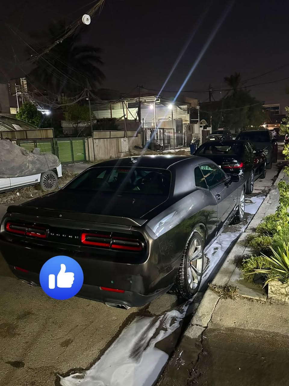Dodge Challenger GT Plus 2022 🖤🔥
• محرك 3.6L V6
• قوة وأداء مميز
• فول  1/1
• كير أوتوماتيك 8 سرعات
• شاشة لمس Uconnect
• مقاعد كنتاره كهربائية
• تدفئة وتبريد المقاعد
• فتحة سقف
• نظام صوت Alpine
• كاميرا خلفية
• حساسات أمامية وخلفية
• تشغيل بصمة ودخول ذكي
• رادار جانبي
• إضاءة LED أمامية وخلفية
• مرايا قابلة للطي
• مثبت سرعة Cruise Control
• أوضاع قيادة متعددة
• تكييف ثنائي المناطق
• وسائد هوائية متعددة

ماشيه 20,000 الف ميل 

السعر :- ٢٤٠ ورقه وبيه مجال 

•  مكان السياره / بغداد / المنصور 

***********
