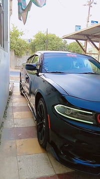 للبيع دوج جارجر sxt2018 حادثه دعاميه فقط ومحدثه بنيد ودعاميه السيارة ب...