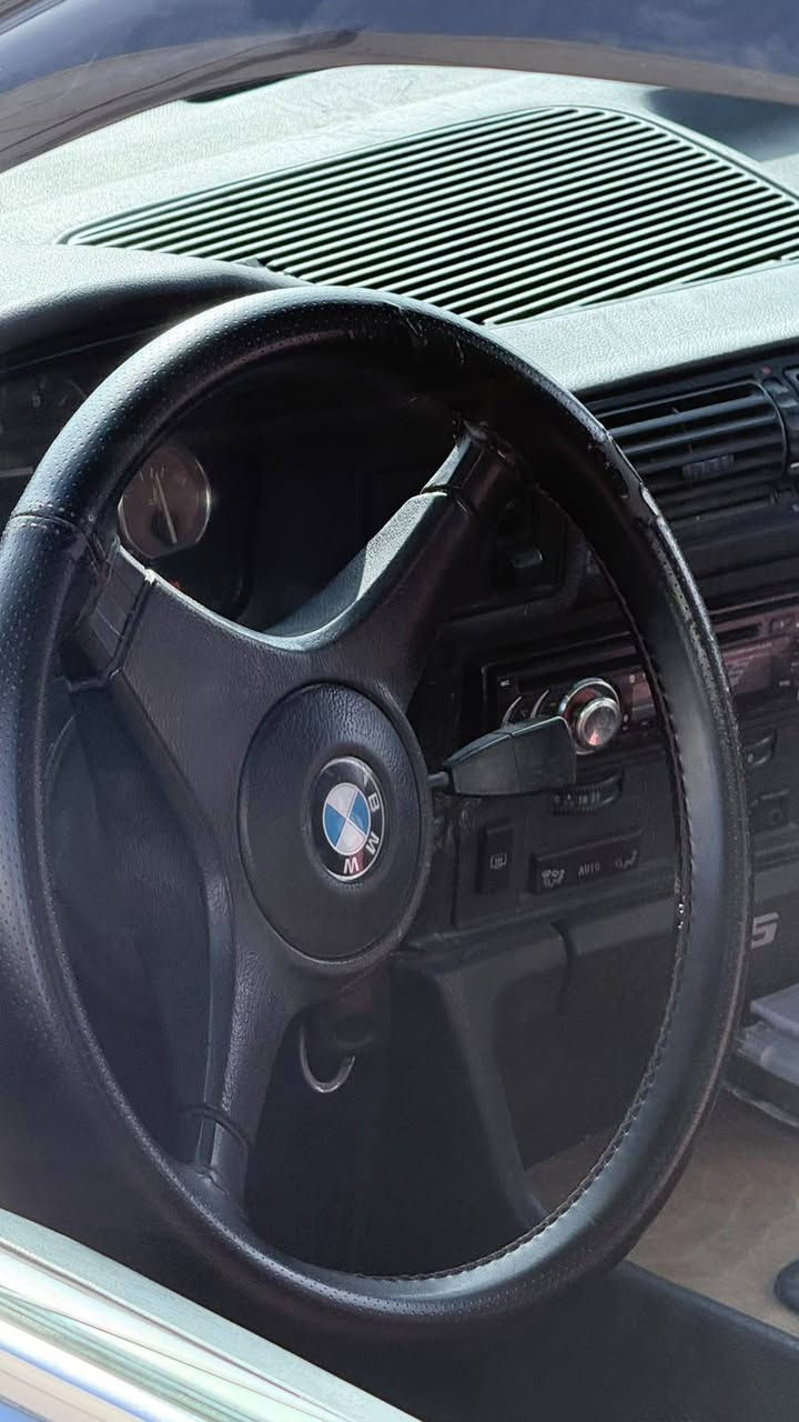 bmw 525 أصل كير عادي
bmw  525بي ام دبليو 
كير عادي 
فتحة شغالة 100٪
موديل 1992
رقم اربيل هزة و سنوية جديدة تحويل
السعر 58 و بيهه مجال 
المكان بصرة 
***********
