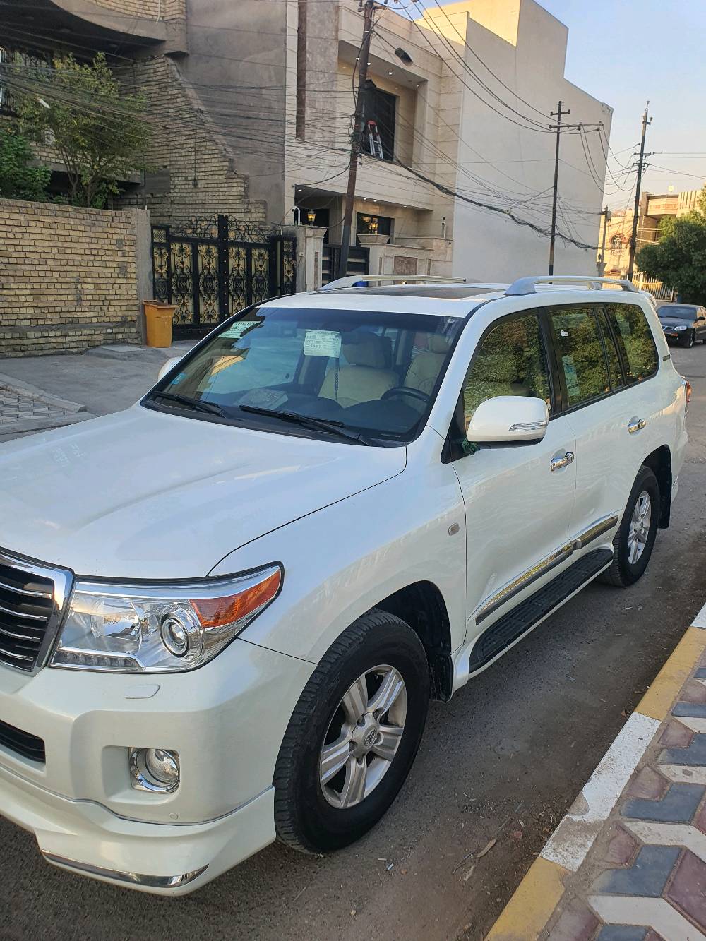 لاندكروزر • ٢٠١٠ • رقم بغداد