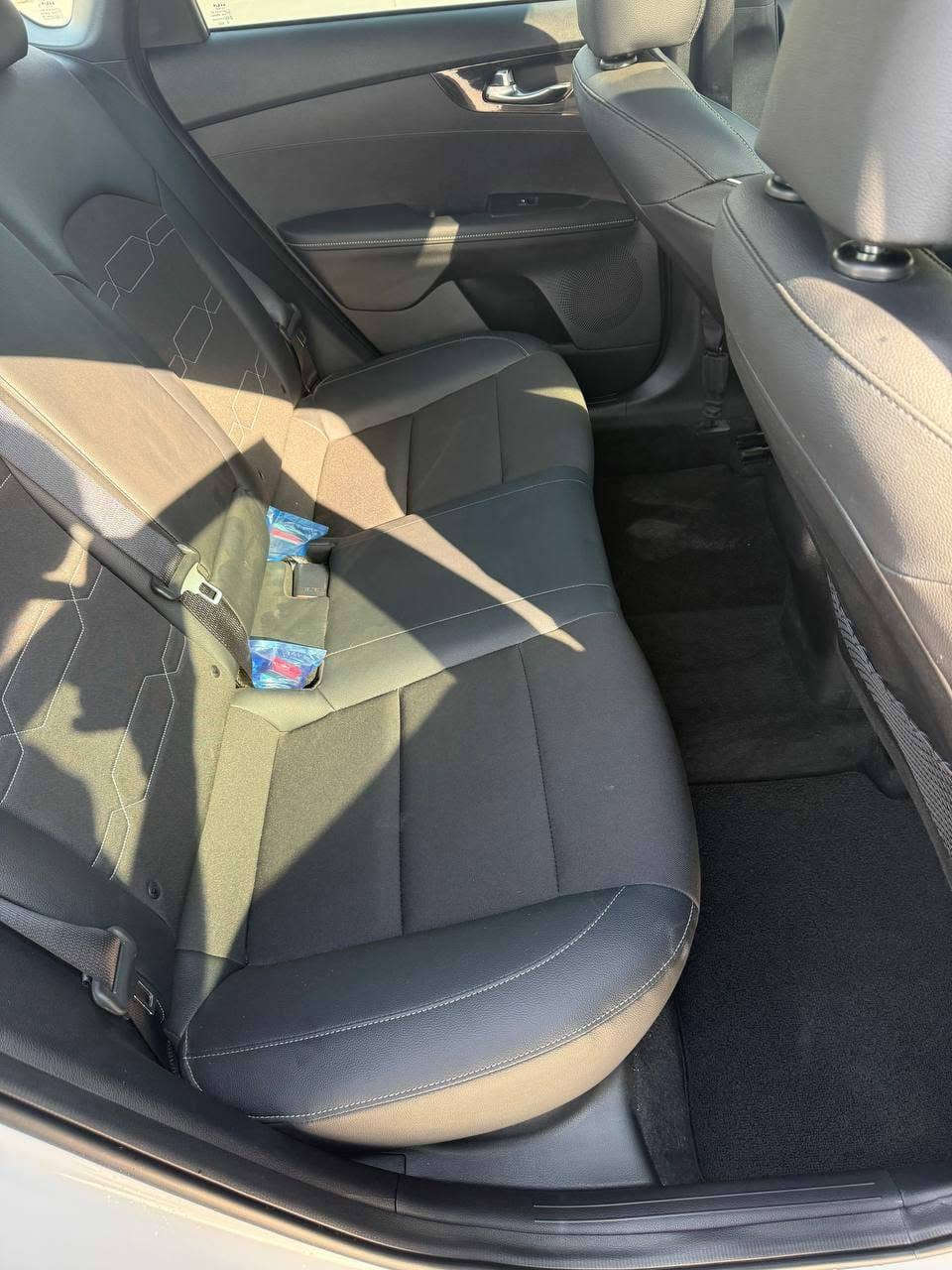 سعر مناسب
🚘 للبيع كيا فورتي Kia Forte GT-Line موديل 2024
***********
🇺🇸 وارد أمريكي
🔹 اللون: أبيض لؤلؤي
🔹 الفئة: GT-Line
🔹 المحرك: 2.0 لتر / 4 سلندر
🔹 مواصفات GT-Line
🔹 بدون صبغ
🔹 بدون تبديل
🔹 سيارة نظيفة ومحافظة جداً
🔹 الفحص مفتوح أمام المشتري الجاد
✨ مواصفات GT-Line: • فتحة سقف
• مقاعد جلد
• شاشة كبيرة
• تشغيل ودخول ذكي
• كاميرا خلفية
• مثبت سرعة
• أنظمة أمان ومساعدة قيادة
• جنوط رياضية
• إضاءة LED
• وغيرها من مواصفات الفئة
📞 الاتصال: ______***********
السيارة نظيفة وتستاهل الفحص والمعاينة. موصل, نينوى
