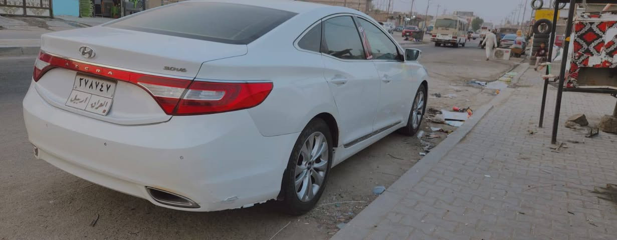 سيارة ازيرا مديل ١٥ بيهة فقط ضربة في هلال خلفي باقي كفالة سعر ١١٠ باقي تفاصيل ع رقم ***********
