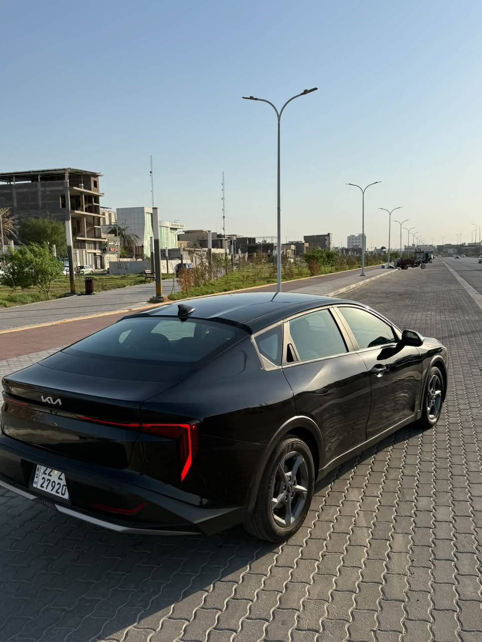 ( كيا k4 وأرد امريكي مديل 2025 )
(رقم أربيل دولي تسجيل جديد )
حادث بنيد نفسه مصبوغ نصه+ جاملغ اييسر ربعه صبغ ) 
(بدون شاصي بدون دواخل  ) 
    (كير ومكينة بوضع شركة ) 
      (مكينة 2.000 دوش ماشية 19 فقط زيرو )
سيارة جاهزة من كلشي 
بصمة  / هندبريك دكمة  / لايت LED  / تشغيل من بصمة / شاشة كبيرة متصلة ديجتال   / اوتو هولد / LED امامي وخلفي / قيادة ذاتية / كامرة دوارة / رادار تعديل مسار / اوتو بريك / مود درايف / تحكم ستيرن / كروس سرعة /مانع انزلاق / بلوتوث / اواكس / USB /موصفاتها هواي ومعروفة 
العنوان  البصرة الابله 
السعر 160وبيها مجال 
رقمي ***********
