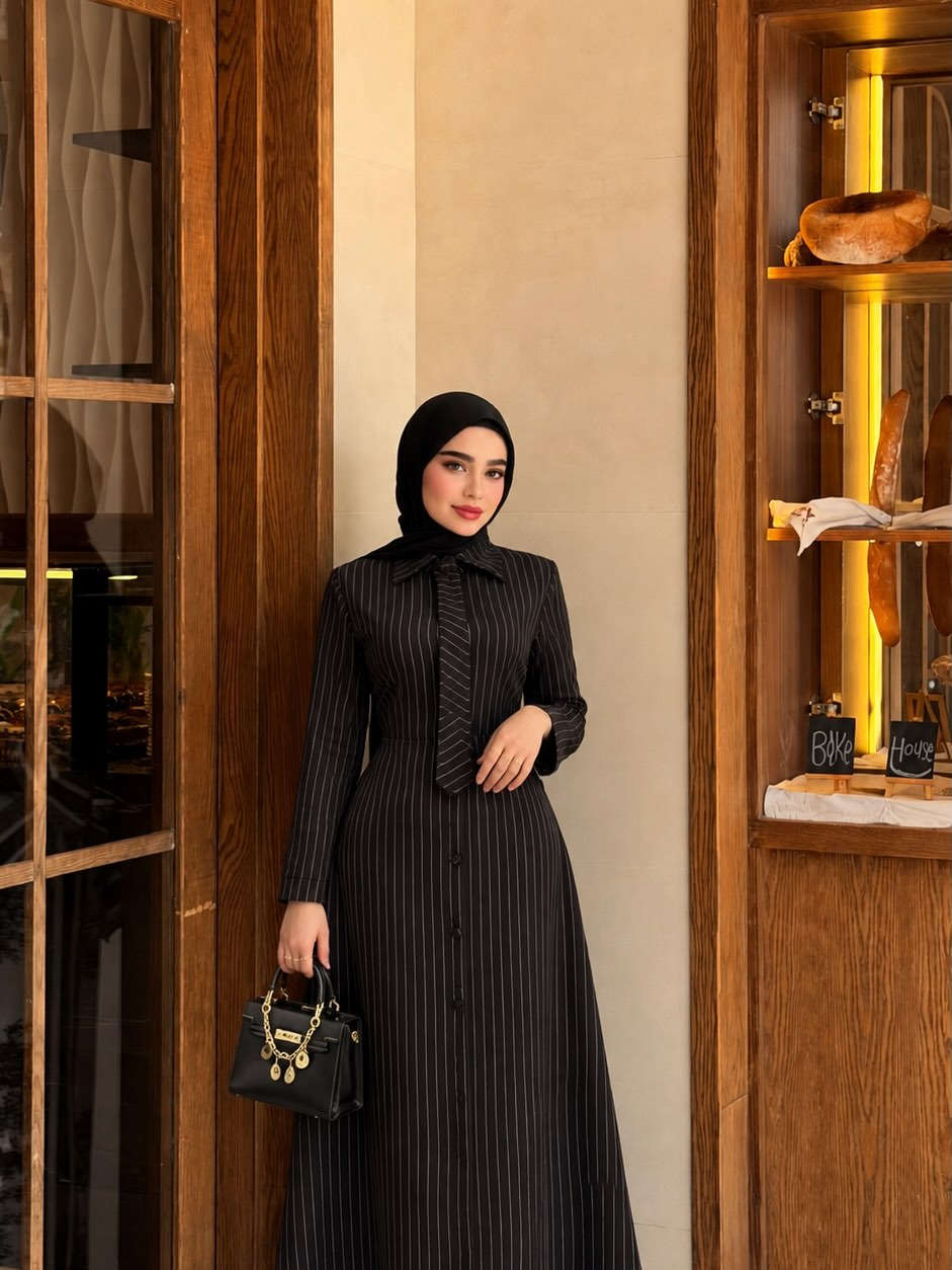 فستان دابل ايطالي 🍒
ناربنات 30,000 الف بس 
قياساته-38-40-42-44-46-48
طول فستان-140cm
خامه دابل ايطالي 
خدمة توصيلنا متوفرة لجميع محافظات العراق
للحجز والاستفسار وتساب ***********

نص مكتوب في الصور:
- 30 الف