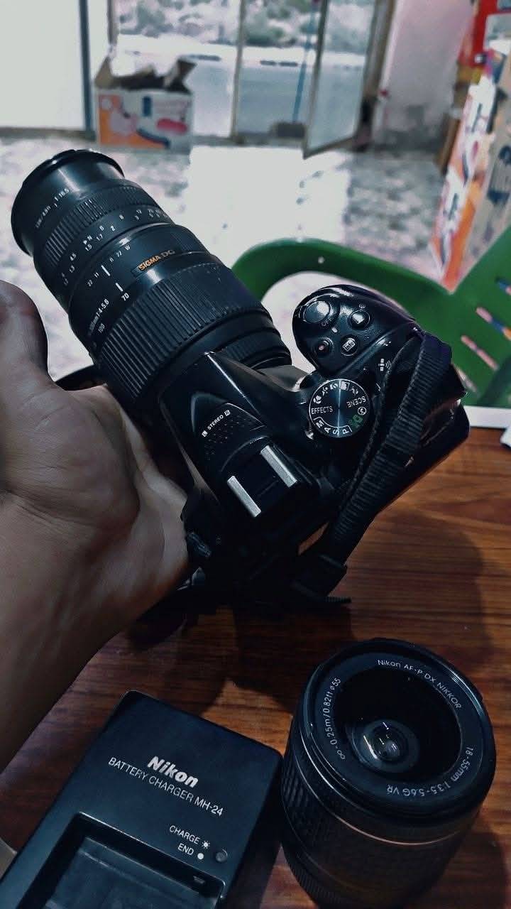 نيكون 5300 • عدسة 18-55 • زوم 70-300
