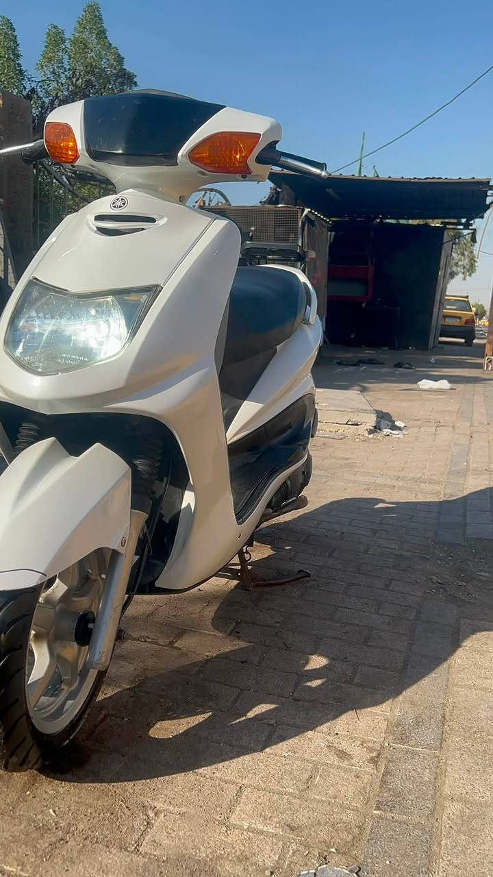 سكنس نثيه ياباني كابريتر دراجه خير من الله جديده صارلها شهرين من نازله رمبه خرسه برغي مامفتوح بيها كفراتها كلها بلاديه نظيفات شخط مابيهن بيها زنون اصلي 
الدراجه كلها ع وضع البلاد بعدها جديده غير هذا الحجي اخسرلك كروتك مكاني بغداد مدينه 
ممتواجد فيس بس واتساب
***********
