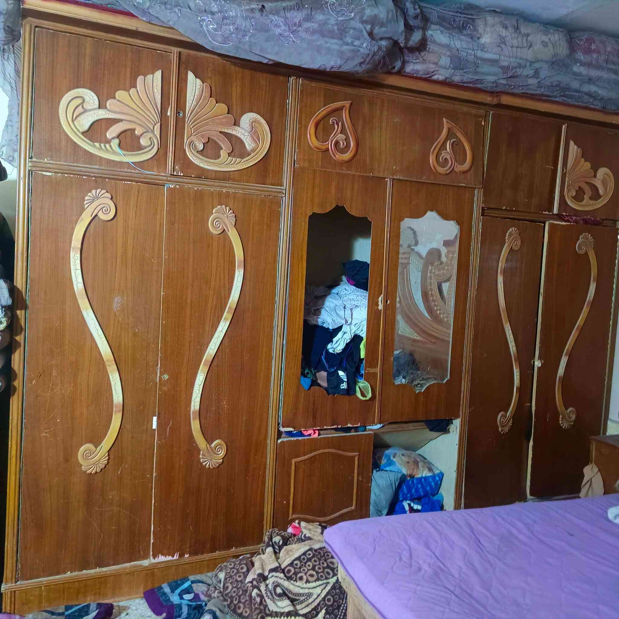 غرفه للبيع نضيفه بس ماعدنه مكان سعره150بيها مجال‏‪***********‬‏بي واتساب للشري ماتشتري لاتراسلني
