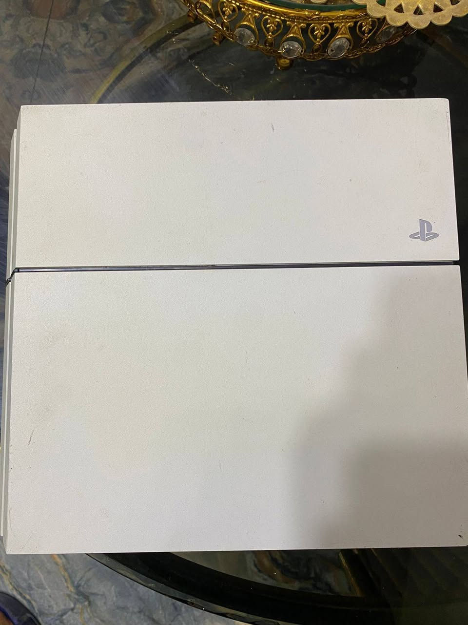 🎮 للبيع PlayStation 4 — مع كامل الملحقات 🎮
للبيع PlayStation 4 بحالة جيدة، الجهاز مهكر ويحتوي على مجموعة ألعاب، ويأتي مع:

- 🎮 4 جوستكات
- 🎮 5 ألعاب:
  - Call of Duty
  - PES 2021
  - FIFA 26
  - Task Two
  - ولعبة إضافية
- 🔋 UPS ببطارية واحدة
- 🔌 كافة ملحقات الجهاز

💰 السعر: 290 ألف دينار عراقي
يوجد مجال بسيط للتفاوض للجادين فقط.

📩 للجادين والمستفسرين الاتصال على الرقم التالي ***********
