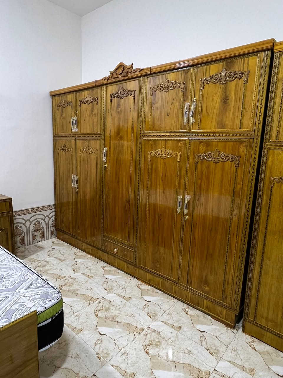 غرفة نوم • جديد • مو مستعمل