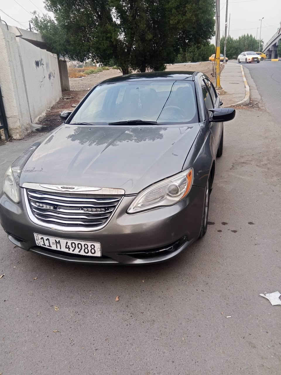 للبيع كرايسلر c200 
2013 وارد امريكي 
حادثها دعاميه اماميه فقط
مكينه 2400 رقم بغداد الجديد 
السياره مكفوله من كلشي كير مكينه 
صدر امامي خلفي تدفئه تبريد كله جديد 
كهربائيات كلها شغاله وباقي المواصفات معروفه 
السياره بيها منضومه غاز 
السياره بيها بنيد وقبط جنطه كلير اثر جراد 
وموجوده صورها قبل لا تنرش كلير 
مكان السيارة بغداد الكرخ 
***********
