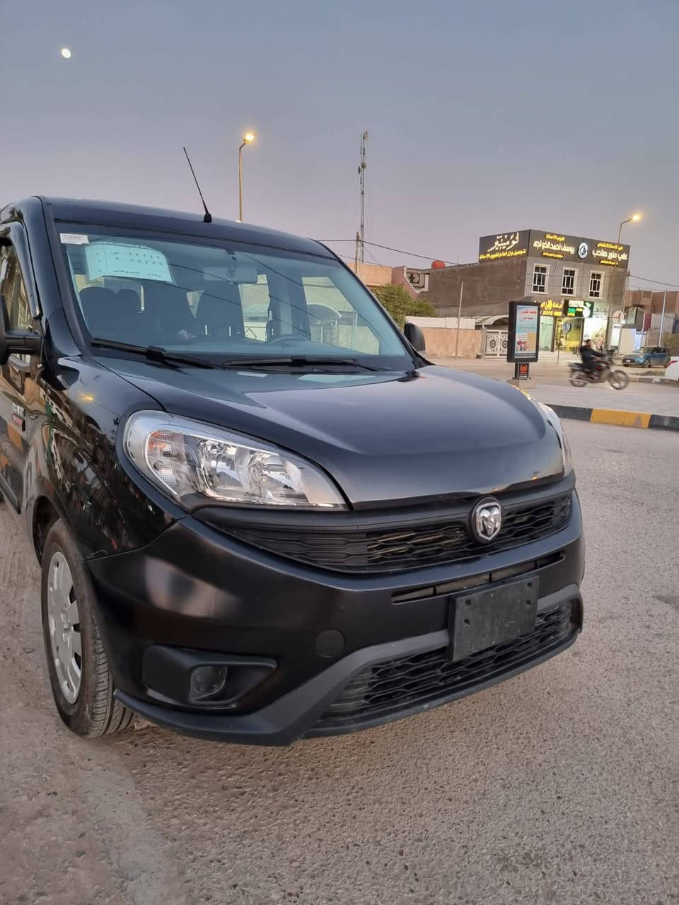 رام برومستر ستي للبيع او مراوس
 موديل 2020
محرك 2400 اقتصادي  (نفس المكينة مال c200)
سيارة جاهزة بدون نقوصات 
تصلح لسبع ركاب 
أو تصلح لنقل البضائع 
تبريد قطعتين 
شاشة 
تحكم ستيرن 
تفيد اصحاب الخطوط والعوائل الي تحتاج سيارة
بسعر مناسب 
صور الحادث مرفقة بالمنشور 
مكانها حلة شارع أبو خمره 
رقم التلفون ***********
