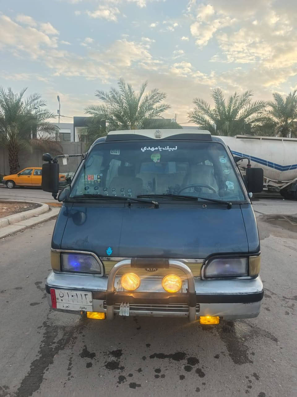 السلام عليكم كيه بسته مراوس بكيه حمل وفرق حسب القناعه رقم بغداد 1994كير وكسن جديد مكينه بيه خيط بخار بدون تنقيص كهربائية كله شغاله نكره سلف ماندل راعيه كفله سرقه وعشائر مكان كربلاء حي العسكري ***********1
