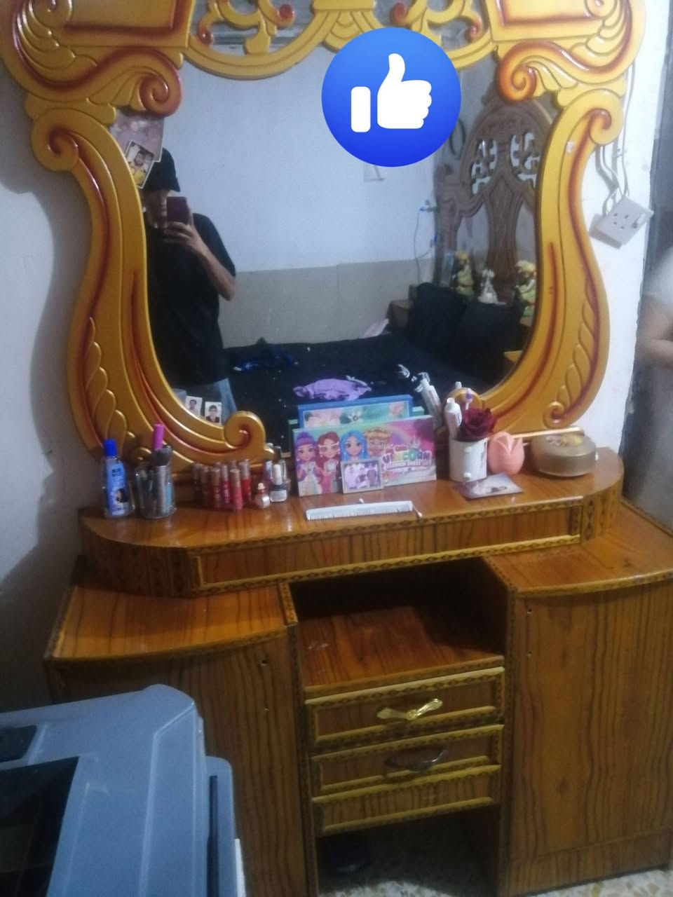 ***********
غرفه اخشاب عراقيه نظافه 90% مكان شعله
