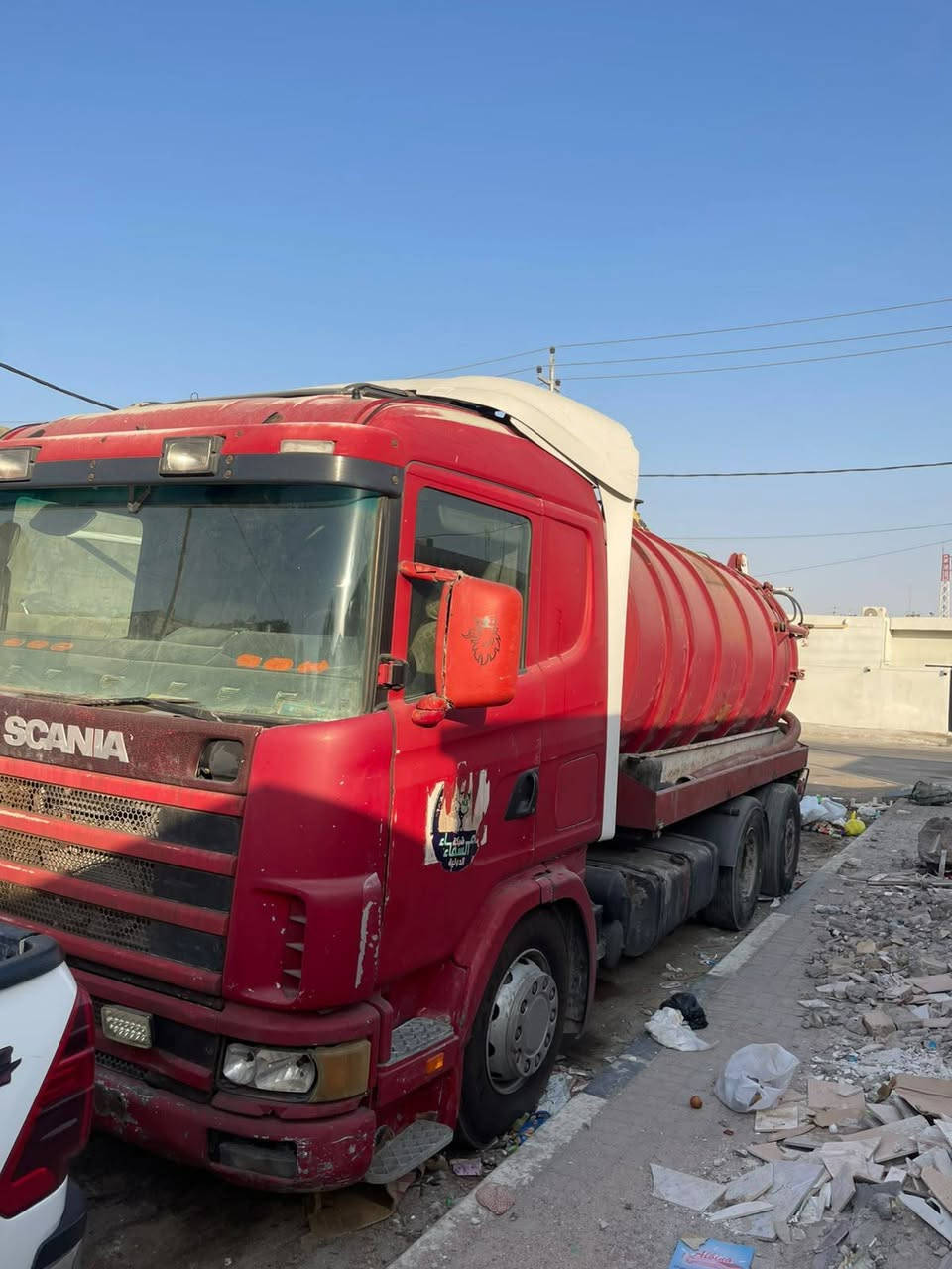 حوضيه للبيع موديل2001 رقم بصره بسمي200$ سياره جاهزه مابيه اي نقص تخم تايرات ماطور جديد
,العنوان البصره المشراك***********
