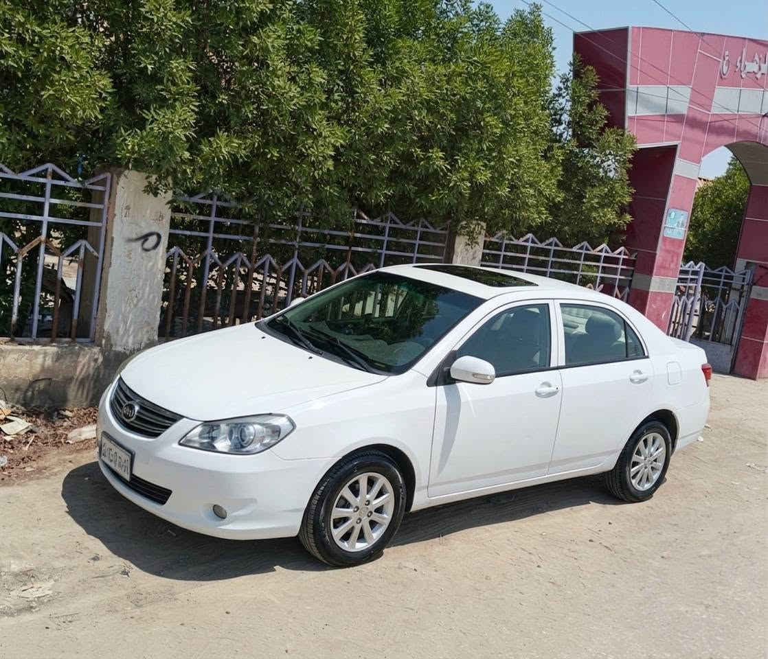 السلام عليكم
BYD للبيع موديل 2013  سنويه تنتهي 2027 سياره فول  مواصفات فول للأخير مكينه بلاديه نضيفه

كير اوتو تبريد شغال كامل سياره صدرها جديد تجي تفحص وتشوف رقم بغداد ألماني السعر خاص ‏‪***********‬‏
ملاحظه السياره بيها حالوب

