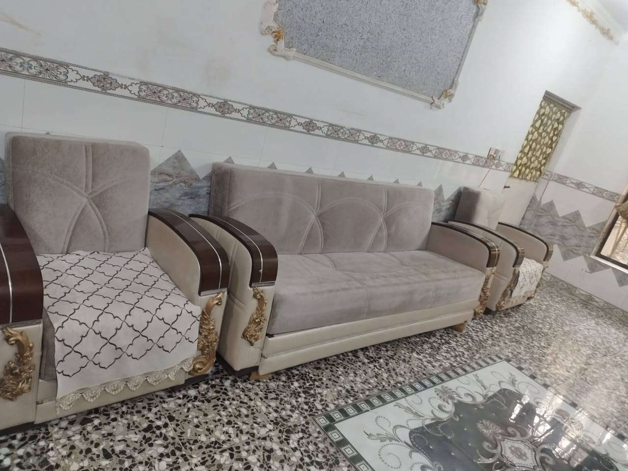تخم • نظافته ٩٠٪ • حله شارع ٨٠