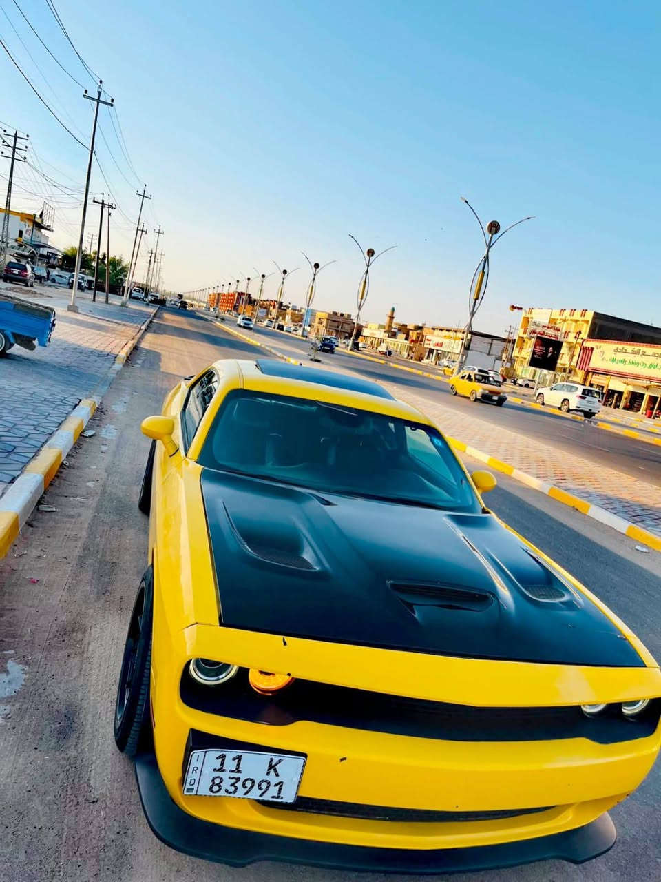 السلام عليكم
للبيع او مراوس باربع بوب چالنجر موديل Sxt Plus 2018 
تو ويل 
رقم بغداد باسمي تحويل ثاني يوم 
فول مواصفات عدا الرادار الأمامي 
 حادثها جاملغ وبنيد 
وبلعراق صار بيها كم قطعه تبديل ف انصبغت حزام 
السيارة حلوه كلش بالواقع  
وجاهزه من كلشي 
 مكينة وكير كفالة  وعليها ادامة كامل
صدر امامي خلفي كامل جديد 
منضومه تبريد (راديتر +كمبريسر) جديده 
باتري جديد 
تايرات تو سايز جديدة 
المواصفات
شاشه جبيره 
ستيرن تدفئة 
حساسات خلفيه
كشنات تدفئه تبريد
كشنات جلد 
فول تحكمات ستيرن
السعر 133$  وبيها مجاال
المكان الديوانية 
الرقم  ***********
 واتس واتصال 
غير متواجد ع الفيس
