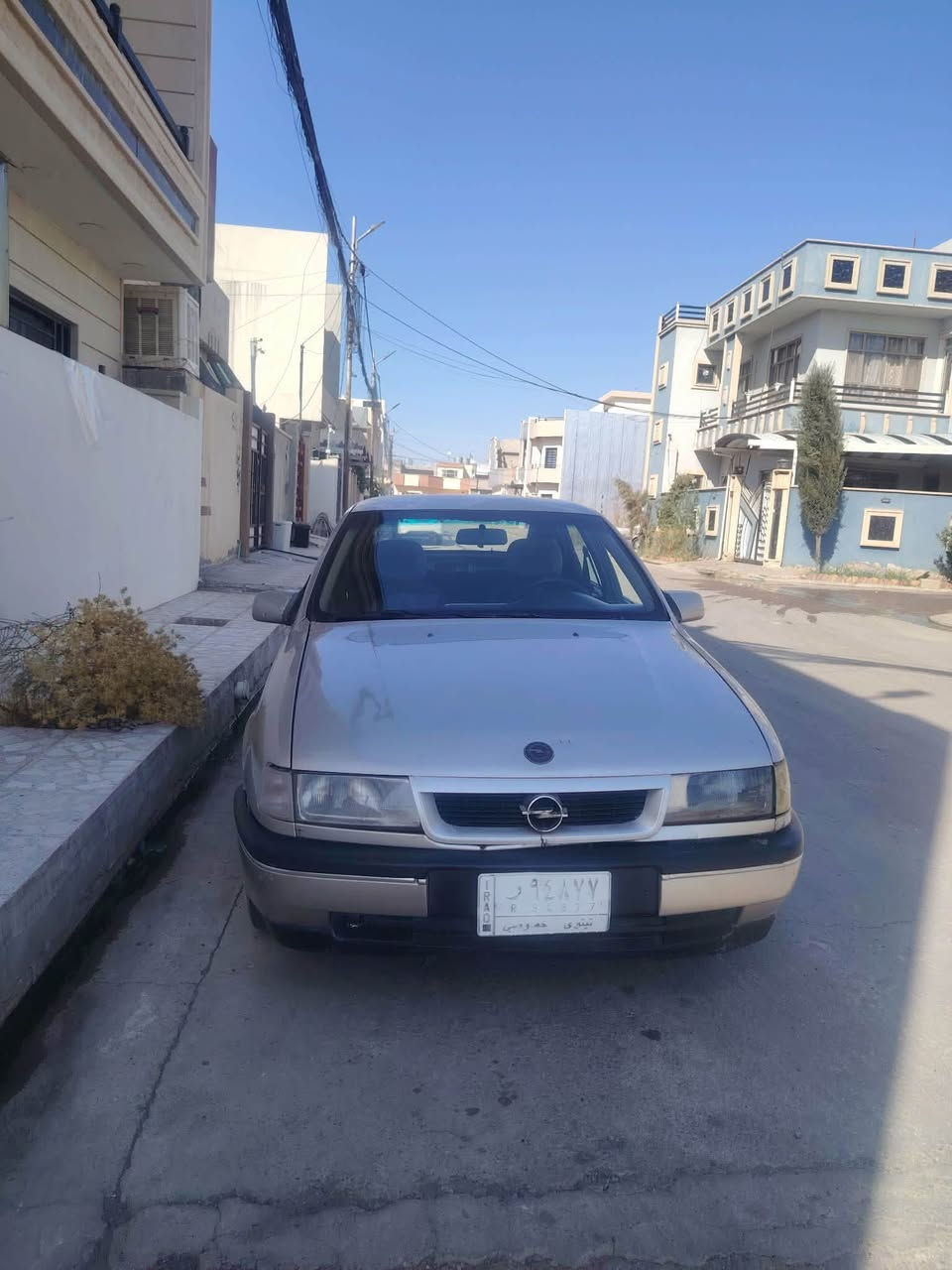 مكلف بل نشر 
اوبل فكترا محرك 16 كير عادي السياره نضيف حيل مال جناي 
شرط محرك كير 
رقم نينوى اني صاحبها الشرعي

السعر 38 بيها مجال بسيط 

لل تواصل 

***********
