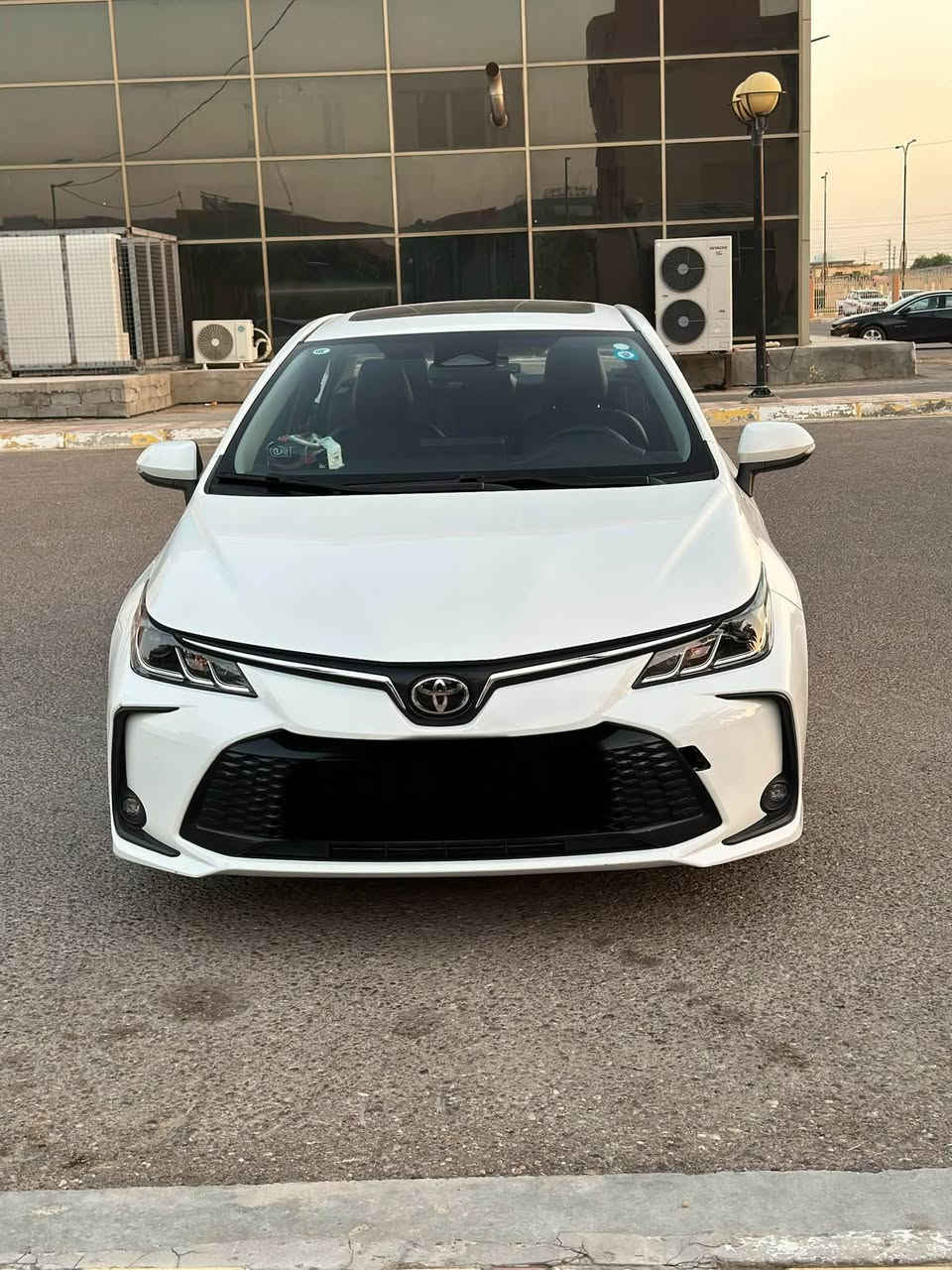 كورلا موديل ٢٥
ماشيه ٣٥ الف
فول مواصفات عدا كشن كهرباء
السياره كفاله عامه بدون صبغ وبدون بارد
رقم بغداد
السعر ١٥٨ 
العنوان فلوجه
***********
