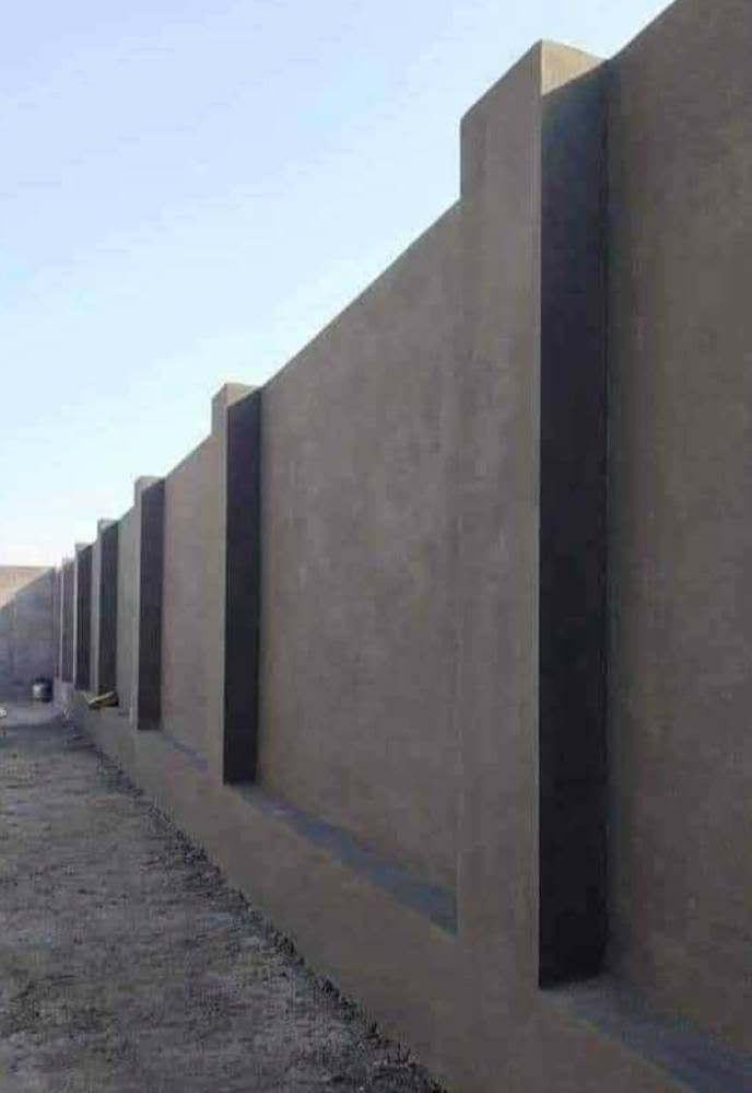 السلام عليكم خلفت لبخ كادر كامل لبخ وجص ومخمر وشغل مصاطر تكنيد شرط شغل مضبوط ويوم عله يوم شغلنه بس الجمعه نكعدها ناخذ قطعي وعله المتر  لبخ وجص ومخمر المتر ب5  واجهيات تقطيع وتطعيم هم نشتغل وقبل ماشتغل اخذك لشغلي تشوفه بعينك احسن الك والي (***********)هاذا رقمي نتصل وبخدمتك
