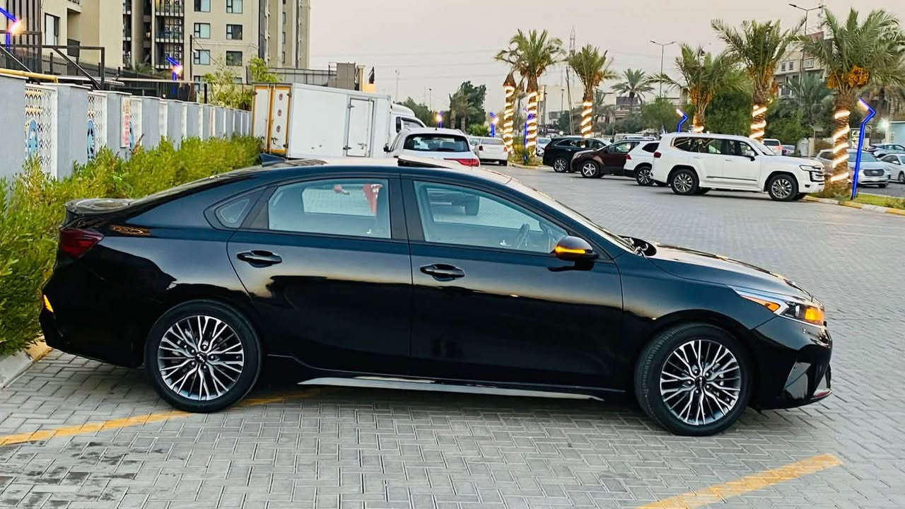 السلام عليكم ( للبيع فقط بدون مراوس)
كيا فورتي موديل 2024 ماشيه 21 الف فقط لون اسود ♠️ فئة جيتي لاين مفوله للاخير 
حادثها خلفي بسيط بالصندوق ونفس صلحته
ابيعلك شرط السونار فقط الصندوق بي صبغ وكلها ليبل واحد بدون تبديل
محرك 2000 دوش المرغوب 
البجم بلادي على كبس الشركه
جميع الايرباكات سليمه
وارد امريكي دخول وترقيم جديد 
رقم اربيل وسنويتها الى 2031
كامل مواصفات 1/1
فتحة سقف سلايد
بصمة تشغيل + بصمة ابواب وصندوق
استيرن حرف D وشفتات سرعه
كشن جلد وكنتاره  + ختم جيتي لاين
شاشه ايبادحجم 12 انج تدعم كار بلي +gps
كامره دواره + قياده اليه 
ويل كب بلادي + تدفئة مقاعد
رادار امامي وخلفي وجانبي نقاط عمياء
مري اسود + اشاير بالمري
شاحن وايرليس
انظمة قياده + تحديد مسار 
كروز سرعه + تحكمات كامله
للامان السياره بوضع الزيرو وبرغي مابيها نقص 
السعر 155 مكاني بغداد / المنصور/الداودي او خلف الهايبر ماركت التعاوني مال بياع
***********
