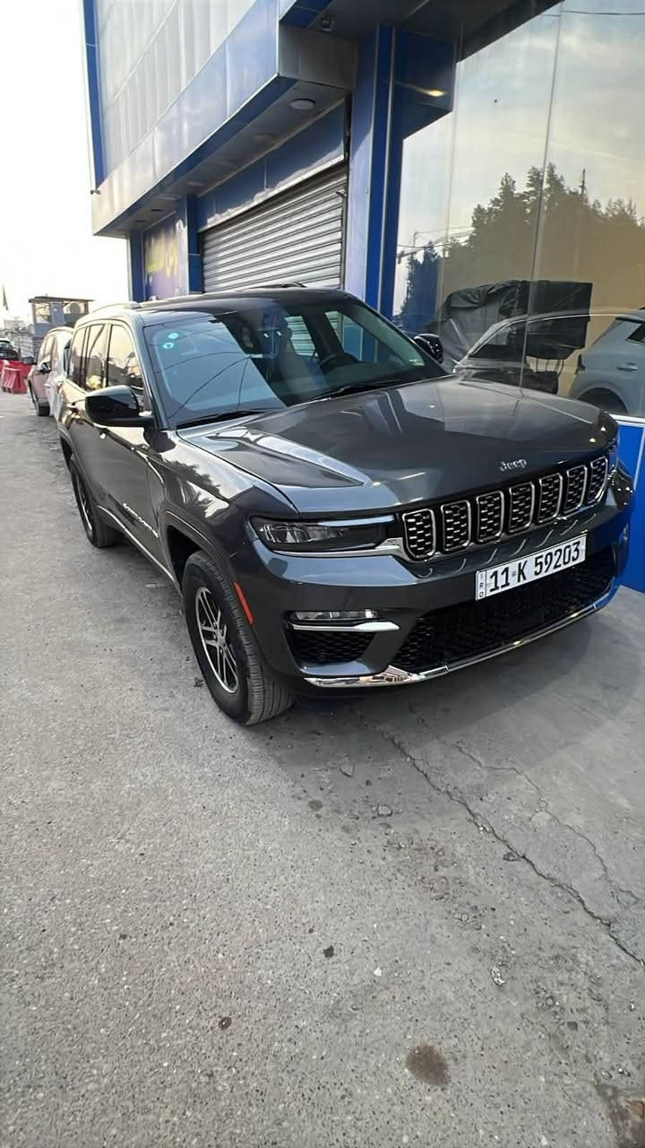 جيب 2023 حادث موضح بصور فقط صبغ بلجاملغ  محرك 3600 سته سلندر موصفات معروفه سياره 4x4  ماشيه 67 الف سياره 5 راكب السعر 280 بي مجال الشراي يتصل مكان السياره بغداد الزعفرانيه ***********
