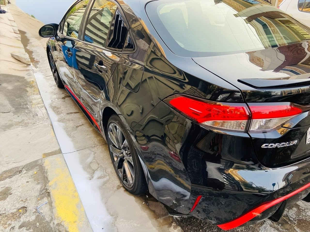 TOYOTA COROLLA  HYBRID SE 2023
تويوتا كورلا هايبرد 2023
المسافة المقطوعه  الف
اللون :- أسود ملكي ابو شذرة
الموديل 2023
المحرك 1800cc
الحادث : فقط بنيد مبدل وجاملغ
            👇👇👇
 كرستال ثلاث حركات 
شاشة كبيره انفكيشن. 
رادار امامي 
 مانع تصادم
تصحيح مسار
مانع انزلاق
تحديد مسرب .
نقطة عمياء .
مثبت سرعة
هاند بريك كهربائي 
كاميرا خلفيه
كراسي مخمل 
بصمه أبواب
بصمه تشغيل
تحكم ستيران
اضويه اماميه زنون LED
كشافات ضبابي LED 
اضويه خلفيه LED
حساسات خلفيه 
نظام GPS+ خرائط 
3 انظمة قياده Sport /ECO / Normal
كندشن مركزي امامي  
بلوتوث 
مدخل AUX + USB
السيارة احلى من الصور  
العنوان 
السعر : 160 وبي مجال
(***********)
