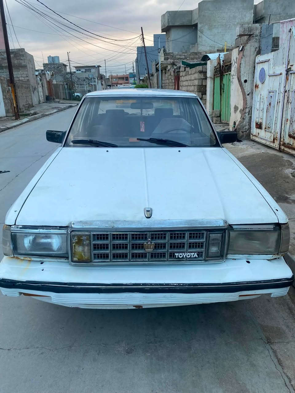 السلام عليكم سوبر موديل 86 كير ومحرك بطه تبريد شغال كتاب تجديد سنويه كامل بس تراجع تبدل سنويه  غرامات كلشي مدفوع سياره ماتصرف عليه كلشي سعرها 25 وبيها مجال مكان السياره موصل الجانب الايسر سايدين النعيمي *********** ***********
