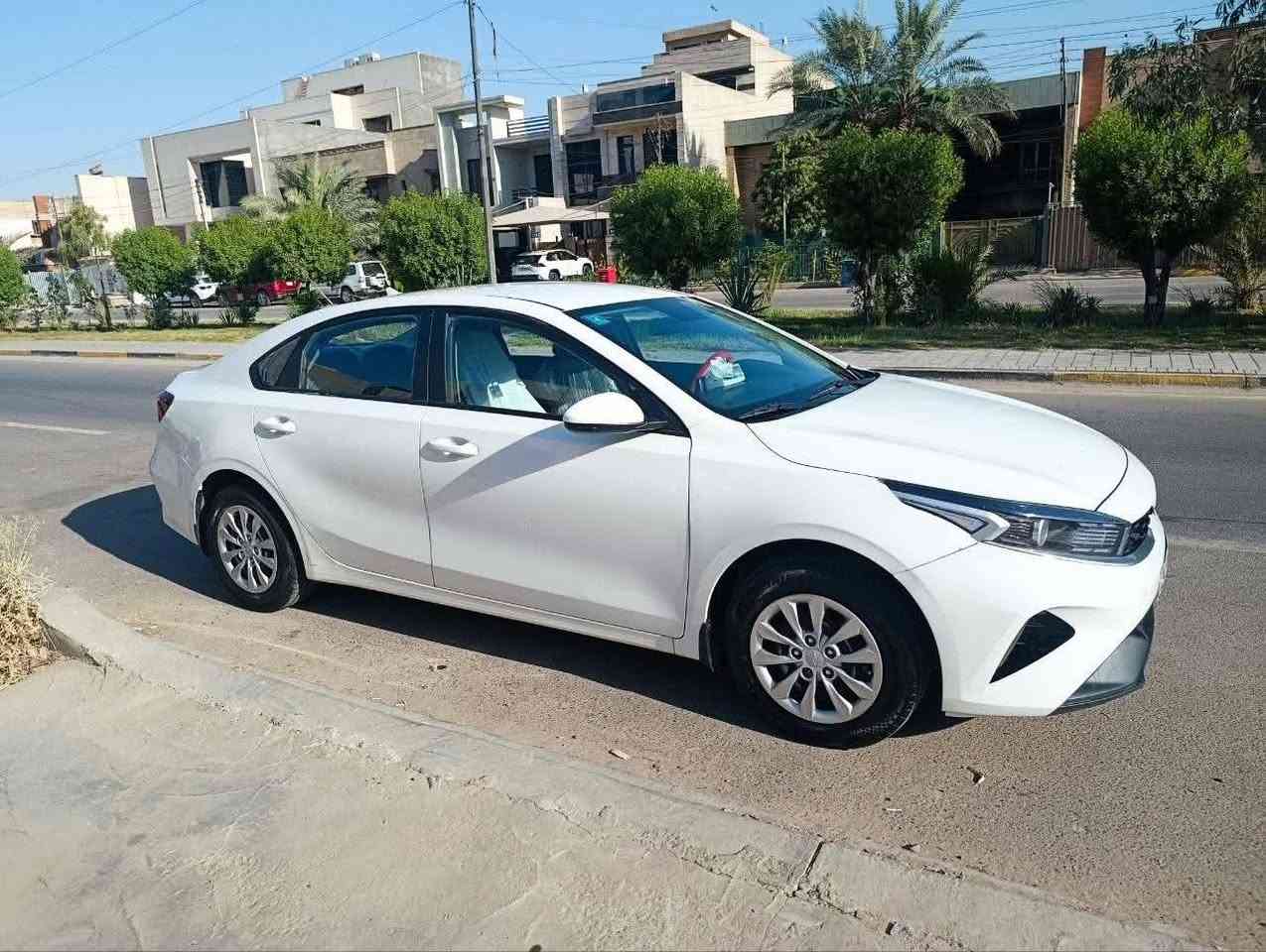 سيراتو موديل 2024
مكينه 2000
كير اي تي 
حساس خلفي 
شاشه كار بلي 
 الشركه الدوليه 
ماشيه 75حقيقي
مبدل بنيد نفس الون 
بدون شاصي 
بارد  بدايه جاملغين 
وبارد وتكحيل  بسيط بلخلفي  
فقط 
 سياره بغداد بسمي  تحويل ثاني يوم شرط 
مكان سياره بغداد حي العدل 
السعر 150
وبيها مجال 
جاي احجي عل سعر فورتي المكفول بين 
تواصل ***********
