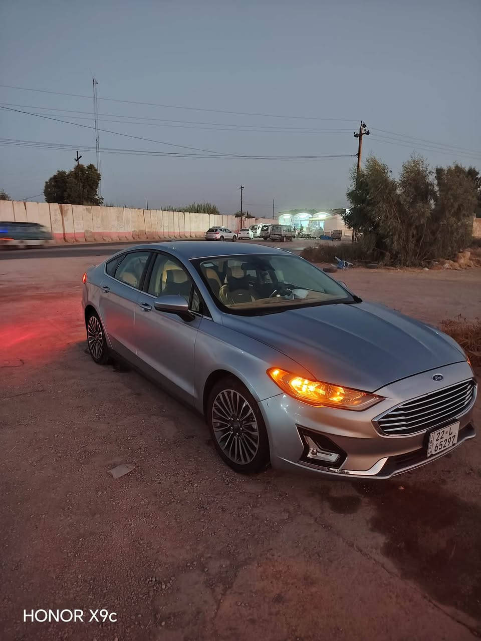 للبيع: فورد موديل 2020
المحرك: 2500

الصبغ: بدون صبغ (توجد تعديل سرد بسيط في الجاملغ الخلفي جهة الراكب)

المسافة المقطوعة: 100 ألف ميل

السنوية والأوراق: السنوية والبيئة والطرق والجسور كلها جديدة

القير والمحرك: بشرط الشركة (غير مفتوح)

التبريد: حار وبارد شغال بشرط

المكان: الفلوجة

السعر: 140 ورقة ($14,000) وفيها مجال للمعاملة

رقم الهاتف: ***********
