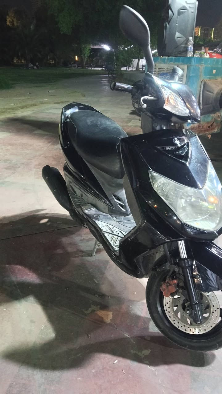 سكنس ياباني نوزل الدراجه فول بيها بس قبق بانزين نقص جيب فيتر وتعال السعر 850  بغداد الكرخ غير متوجد فيس اتصال ***********
