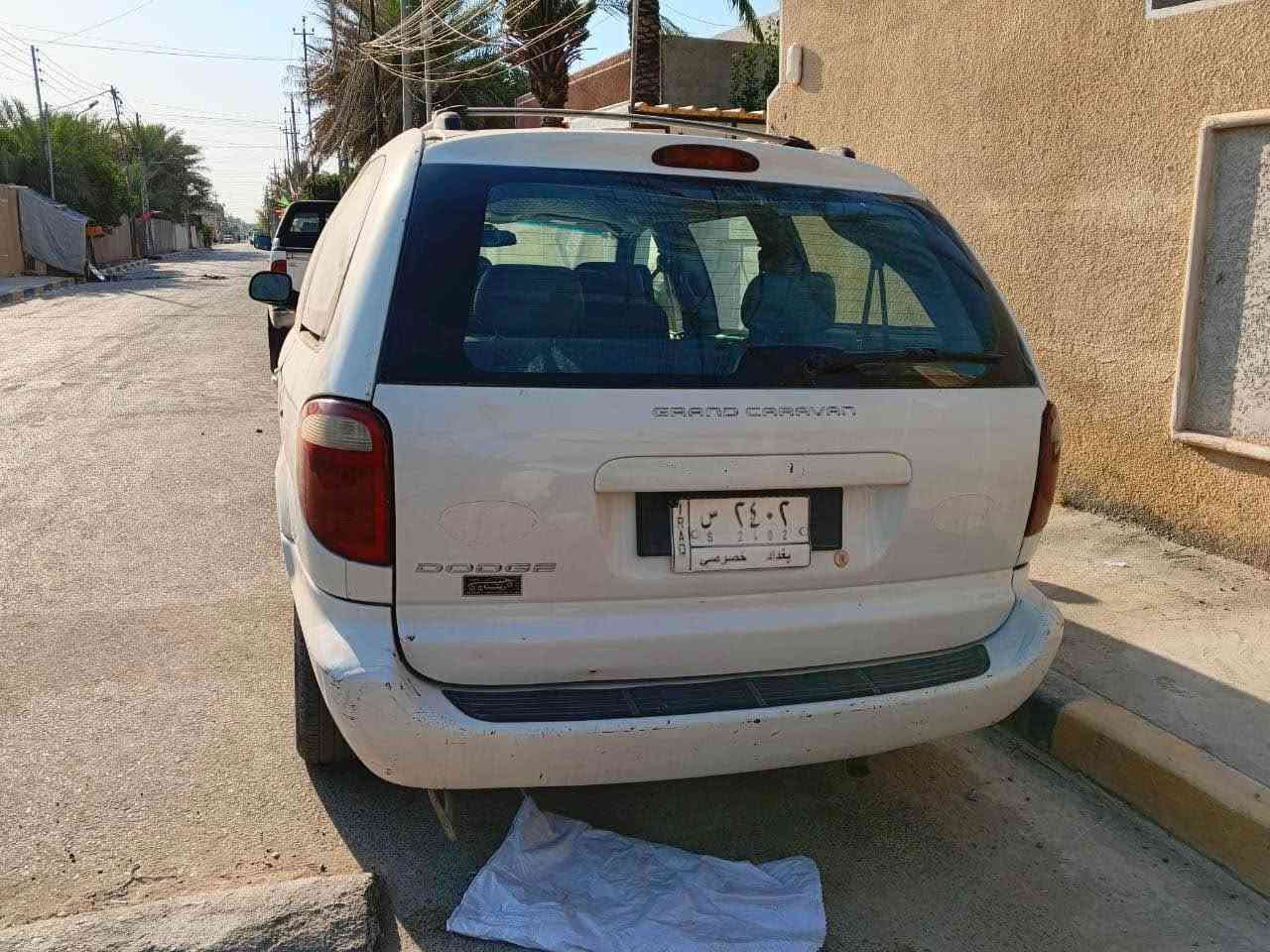 دوج كرنفال 2004 
قطعه صبغ وحده جملغ 
رقم بغداد بسمي
مكفوله مكانها حي اور 
3300 محرك
محركها بلادي
تبريد قطعه وحده
سعرها 60 بيه مجال بسيط سنويه منتهيه *********** بغداد, العراق
