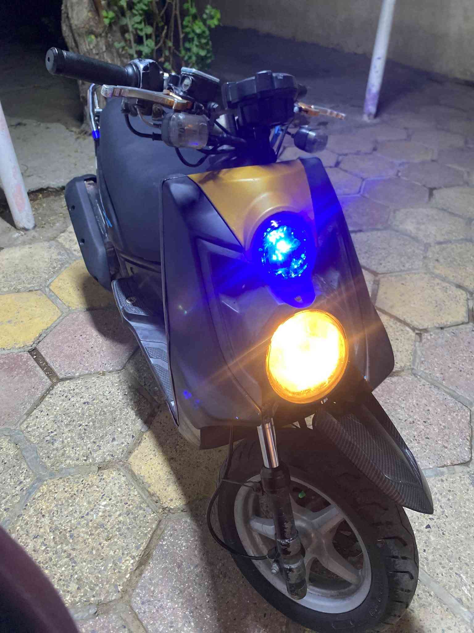 سلام عليكم سكنس جبلي للبيع دراجه كلها شغاله
بكلاتي لد
سبايدر رياضي
سترين رياضي
ويدات بريك رياضي
دراجه مصبوغه لجماليه 
اسود طافي
مكينه خير من الله شلعه ومعدل 59
بغداد الحسينيه مال راجديه 
***********
متواجد 24ساعه
