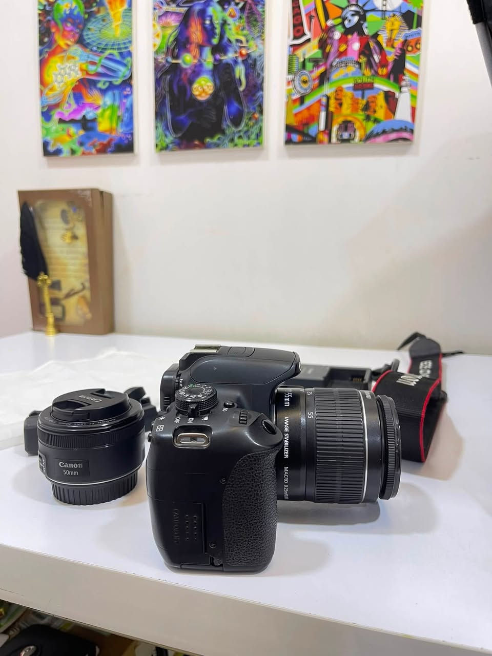 للبيع عدة تصوير متكاملة بحالة جيدة، مناسبة للمصورين وصناعة المحتوى.

📷 Canon EOS 700D
🔭 عدسة Canon 18–55mm
🔍 عدسة Canon 40mm f/2.8 STM
⚡ فلاش Canon Speedlite
💡 Softbox Triopo كبير
🎬 ستاند إضاءة Steel Stand
🔋 بطارية + شاحن Canon
🎒 حزام Canon وملحقات إضافية
📦 الكرتون الأصلي + أقراص Canon

✅ المجموعة كاملة وجاهزة للتصوير
✅ البيع كما موضح بالصور للعلم استعمال شخصي والمعدات نظيفة جداً
✅ مناسبة للتصوير الفوتوغرافي، المنتجات، البورتريه وصناعة المحتوى

💰 السعر: 950 الف
📍 الموقع: كربلاء
📩 للتواصل والاستفسار: ***********

البيع كطقم كامل مابيع كل قطعة وحد، والجاد فقط يتواصل.
