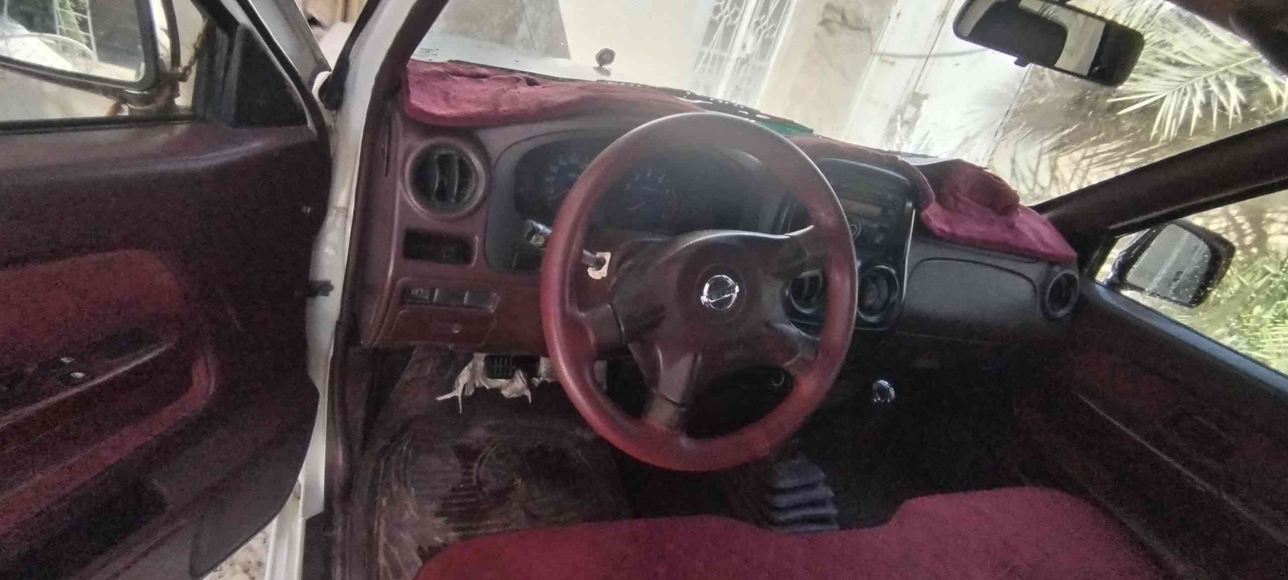 السلام عليكم  عندي نيسان شبوط مديل (2016) 
صبغ قماره ونص جاملغ الامامي 
تبريد محرك جديد حداديه جديده دايرات جدد 
مكان السياره نجف السعر125وبيه مجال الرقم الهاتف  ***********
