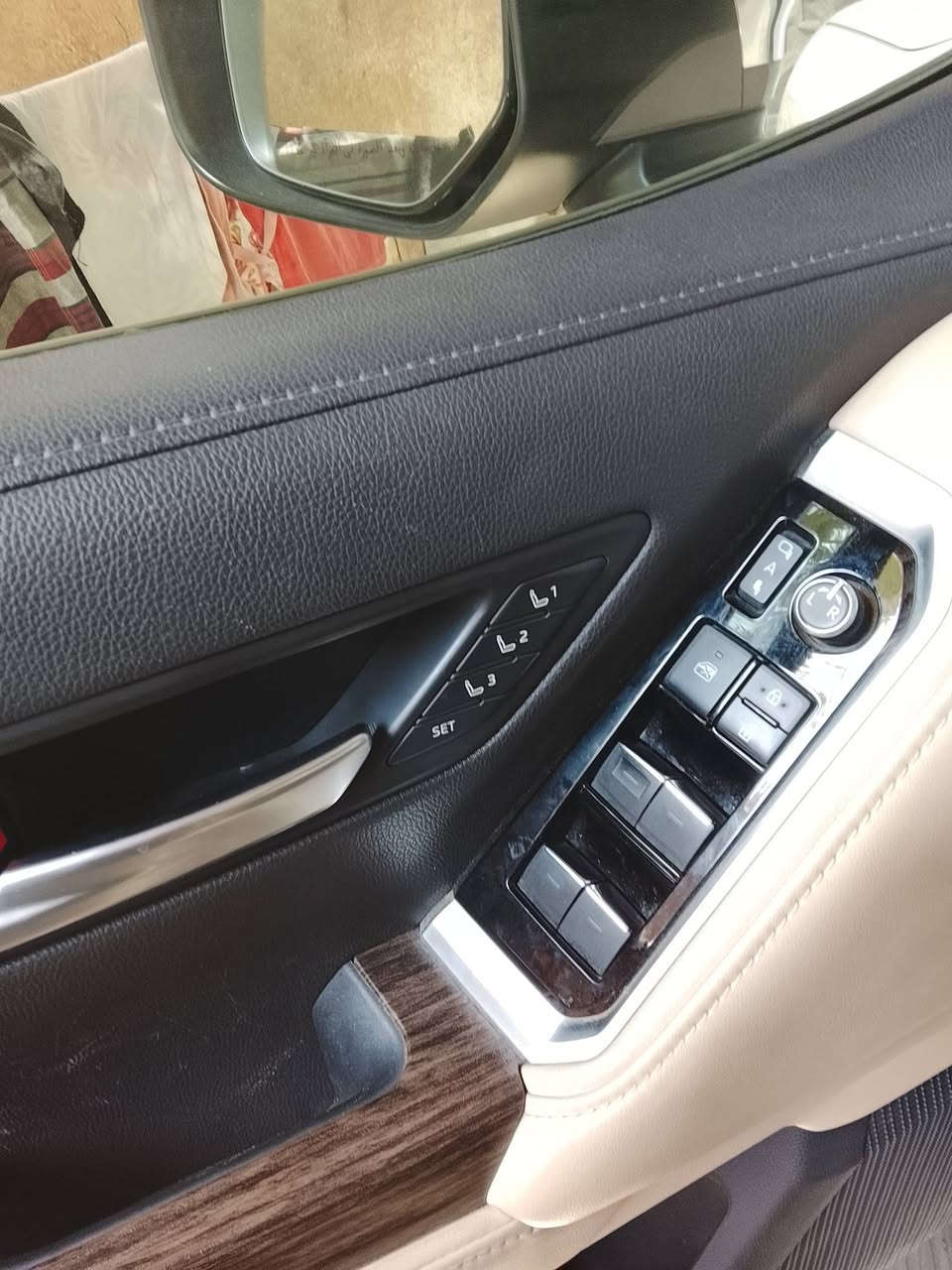 سلام عليكم
سياره لاندكروزر ساز موديل 22 VX
ماشيه 47
داخله ضمان مكفوله من صبغ والبارد والتكحيل
العنوان بابل
رقم تلفون للاستفسار
***********
