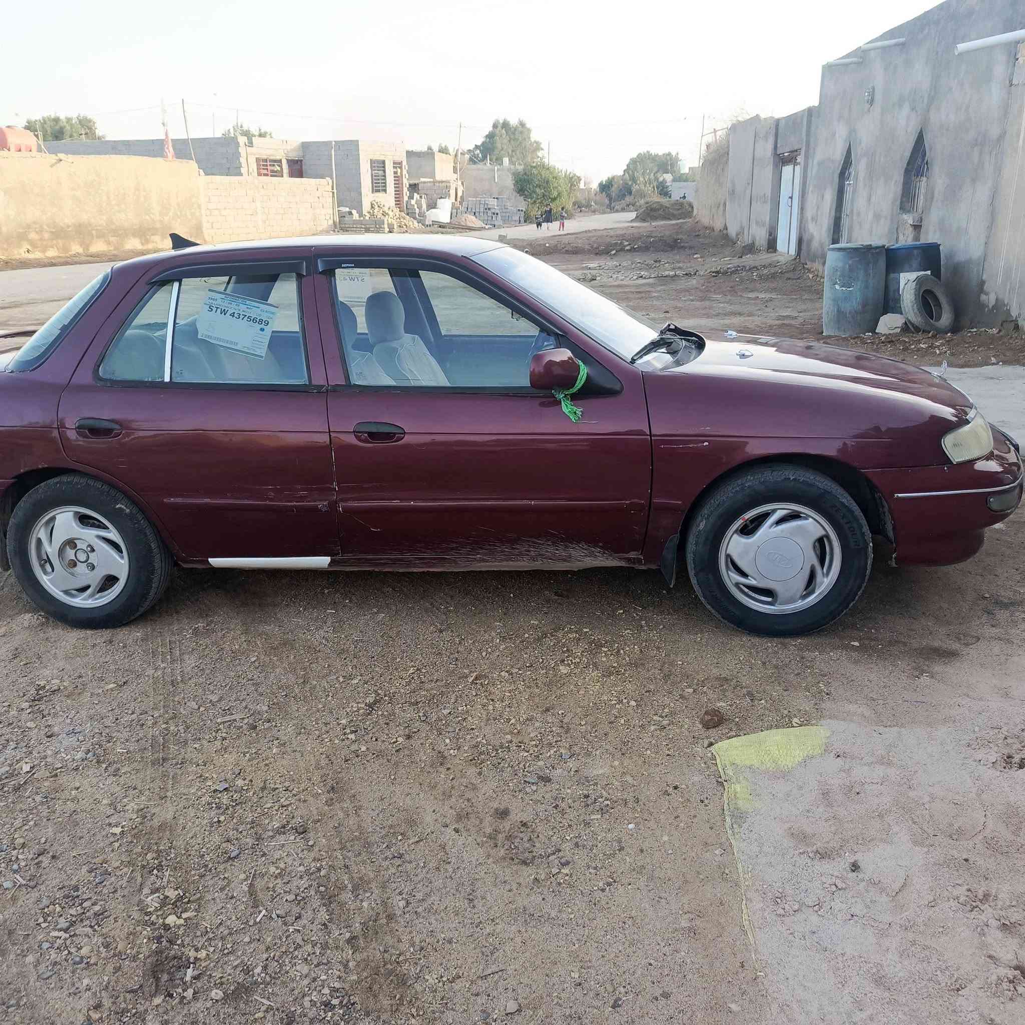 السلام عليكم
سياره سيفيا موديل 95 كير عادي مكينه مفتوحه السياره سعره 31 وهذا رقمي اليحب يتواصل وياي ***********
