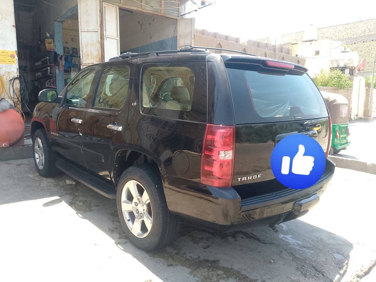 السلام عليكم تاهو خليجي مديل ٢٠٠٧ سياره رقم سليمانيه انكليزي بسمي السياره بيه مكانات صبغ قليله جدا السياره تخم تاير جديد تبريد ثلج السياره كير ومكينه واكسن جدد حداديه جديده السعر ١٧٠ للاستفسار ***********
