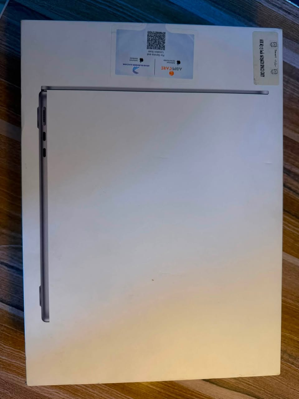 #يتوفر_مستعمل
MacBook Air M3 13 inch 
16/256
عربي شرق اوسط كامل الملحقات
النظافة 100% بعده بچيس الشركه مع لزگه حماية للشاشه 
Battery 🔋 97% 😍😍
Cycle 83 🔥🔥
السعر 1.275.000 😌😌
يوجد توصيل لجميع محافظات العراق
للتواصل والاستفسار
 دايركت او واتساب
***********
