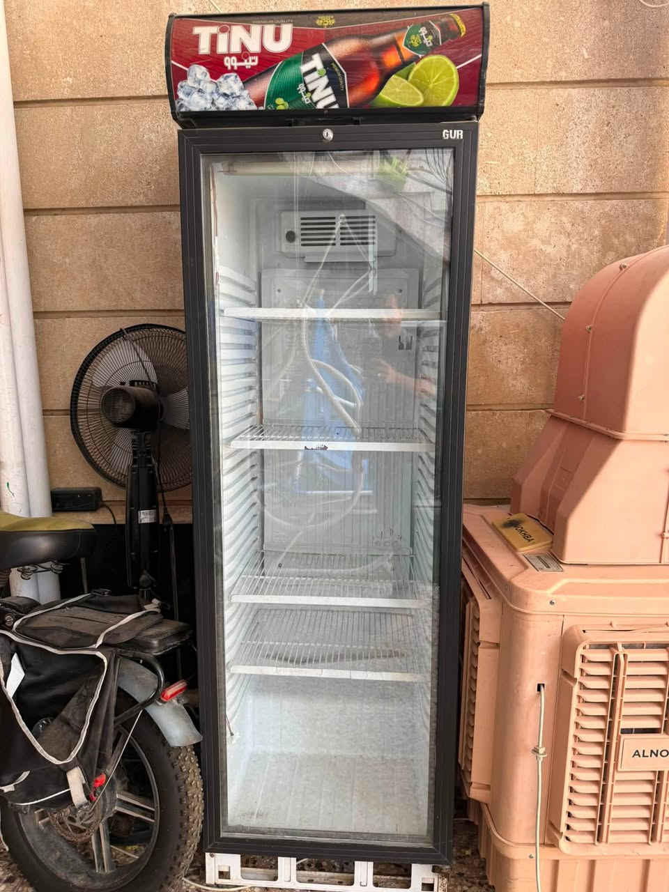 للبيع مجمده وعارضه السعر 600 الف بغداد اليرموك ***********
