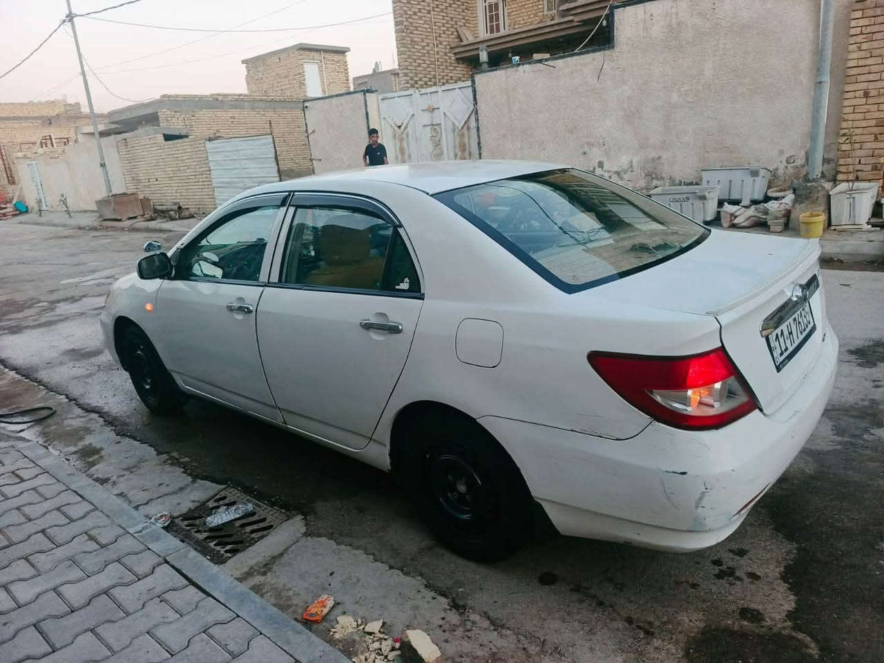السلام عليكم بي واي دي اف 3
سونار موجود وي الصور سياره جاهزه برغي مانقصهه 

تخم تاير تبريد حداديه مكينه وكير من كلشي جاهزه سنويه لغايه 2031باسمي رقم بغداد 

مكاني كوت  السعر 55وبيهه مجال لشراي 

***********
