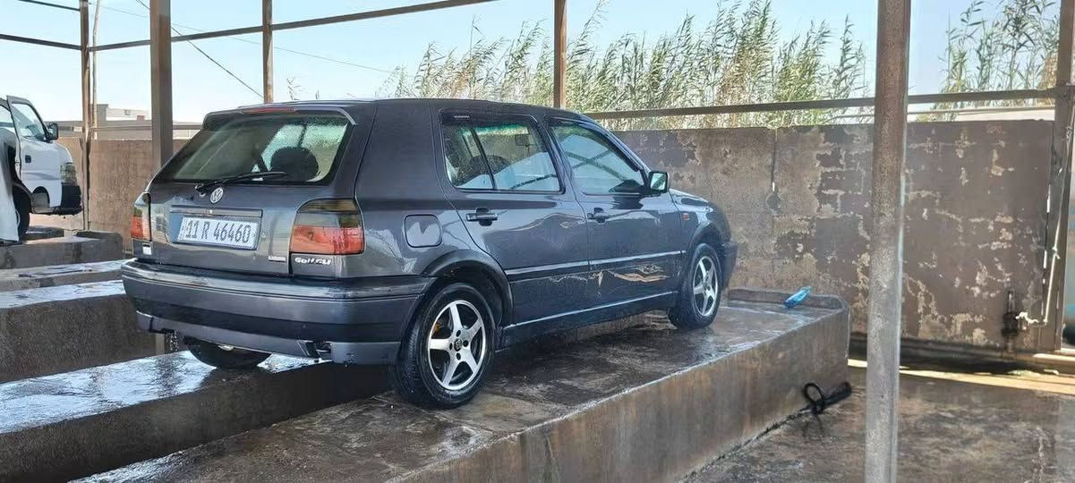 🚗 للبيع كولف 1994
🔹 الموديل: 1994
🔹 المحرك: 2000 cc
🔹 كير: عادي
🔹 رقم بغداد باسمي وتحويل مباشر

السيارة معتنى بيها وكلش نظيفة، وما خليت شي بيها إلا وبدلته من حجي ليث، 

✅ محرك جديد
✅ كهربائيات كاملة
✅ صدر مبدل جديد
✅ منظومة تبريد جديدة وشغالة 
✅ السيارة جاهزة للاستخدام وما تحتاج شي

💰 السعر: 48 ورقة

📍 الموقع: بغداد – تقاطع النهروان – منطقة 9 نيسان
📞 للاتصال: ***********
