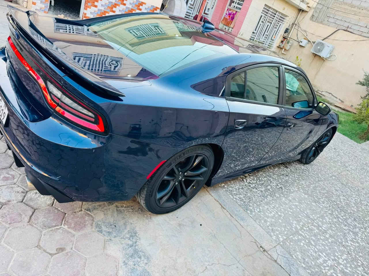 السلام عليكم لاتصال *********** السعر 153 جارجر موديل 2015 اصل رقم بغداد دولي مواصفات SXT توويل كندي بيها جاملغ وبنيد سونار مرفق ماشيه 150 محرك 3600 السيارة حلوه وجاهزة كير ومحرك بحالة جيدة تبريد تدفئه حداديه جيده السعر 153 مكان السياره كربلاء المقدسة
