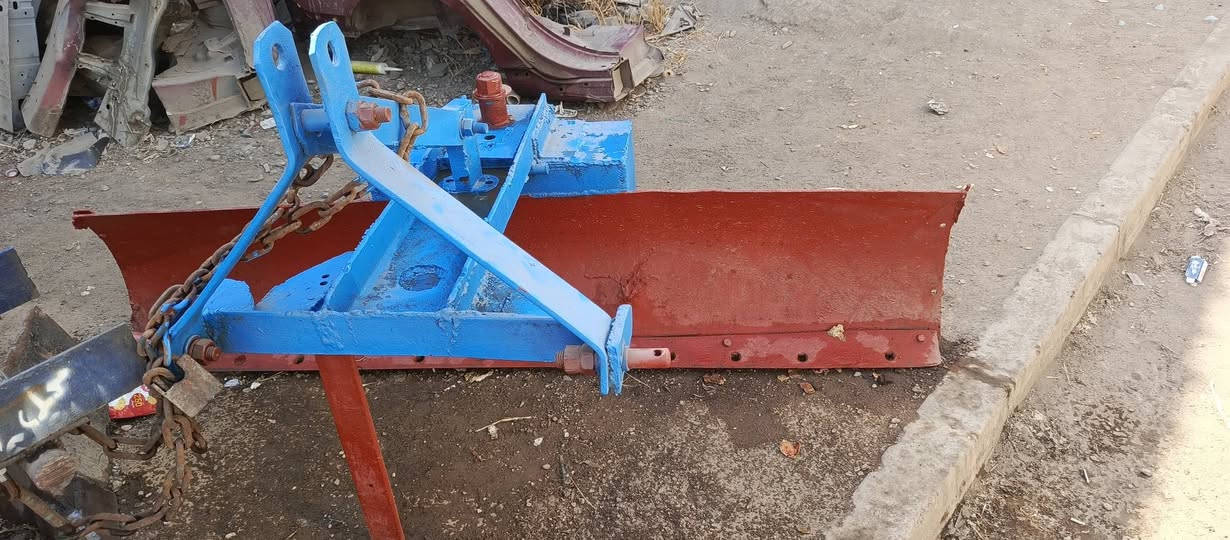 بيع وتصليح الالات الزراعيه خرمشات جديده  ام 11 و 9 ومرازات تك وام الثلاثه كلو نظام حديث وشفتات ثقيل موقع المحل  صناعه المعارض قرب شارع البراوي يم حكمت الحيمجي محل الحاج عبد وأبو أيوب 
 ***********
