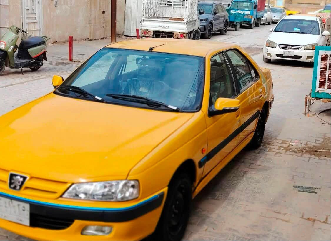 سلام عليكم بيجو بارص مديل 15 لون اصفر السياره مصفره هيئه وغرامات سياره بيها قطعتين صبغ جاملغ+ بنيد  سياره نضيفه ومامتعوبه كير ومكينه خير من الله نضيفات ومكفولات سياره رقم بغداد مداور ثاني يوم السعر (39)وبيها مجال مكاني كربلاء  لاتصال ***********
