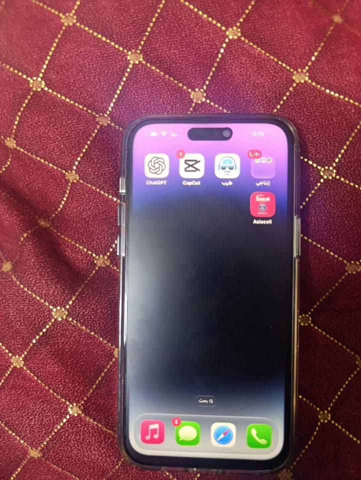 آيفون 14برو ماكس مبدل شاشه وفيس إيدي واكف   اصليه ثلاث  خيرات و كامره وبيها خلل بسيط بطاريه 86ما بدله  سعر 700وبي مجال شراي ***********
مكان الحسينيه الراشديه
