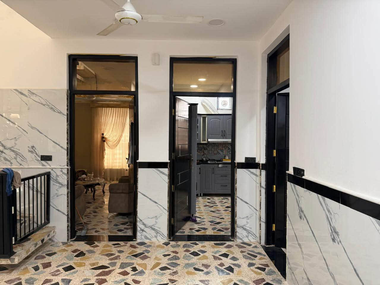 حجي حسن طريق بغداد
سلام عليكم 
دار للبيع 
محافظه ميسان العماره حي المهندسين 
نوع العقار زراعي سند ٢٥ حجي حسن 
المساحه ٢٠٠ م 
بناء درجه أولى 
طابق واحد 
لاستفسار التصال على 
***********
