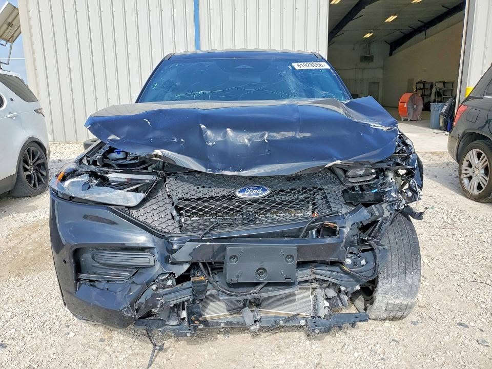 2025 FORD EXPLORER POLICE INTERCEPTOR 
السعر بيع مباشر من المزاد   :  47  $
تاريخ المزاد  :    2026/9/24
الحادث  :  موضح بالصور
حالة السيارة  :السيارة  لا تعمل 
 ((  مكان السيارة في امريكا   ))
بإمكان ادخال السيارة على كتاب شهداء
((  يكون حساب الجمارك و الضريبة على مبلغ الفاتورة للسيارة  ))
مدة النقل من امريكا الى العراق 60   يوم  (( يتعهد المكتب بفترة النقل ))
للشراء الحضور الى المكتب في العنوان المذكر بالأسفل مع جلب عربون 
مكتب همام كريدي لمزادات السيارات  
شراء و نقل السيارات من امريكا للعراق
العنوان  /  بابل - حله - شارع الجمعية
اهلا وسهلا بيكم من الساعة ٣ الى الساعة ١٠ مساءاً
***********
واتس اب
https://wa.me/message/BEZOHX2I6NQDD1
 
 
#مزاد #كوبارت #iaai #وارد #امريكي #عقبة #ميناء #بيع #شراء  #استيراد #نقل #الحره #تخليص #تعقيب #كيا #هونداي #الزرقاء #الاردن #بلسايد #تولورايد #النترا

نص مكتوب في الصور:
- 61928066X
- 61928066