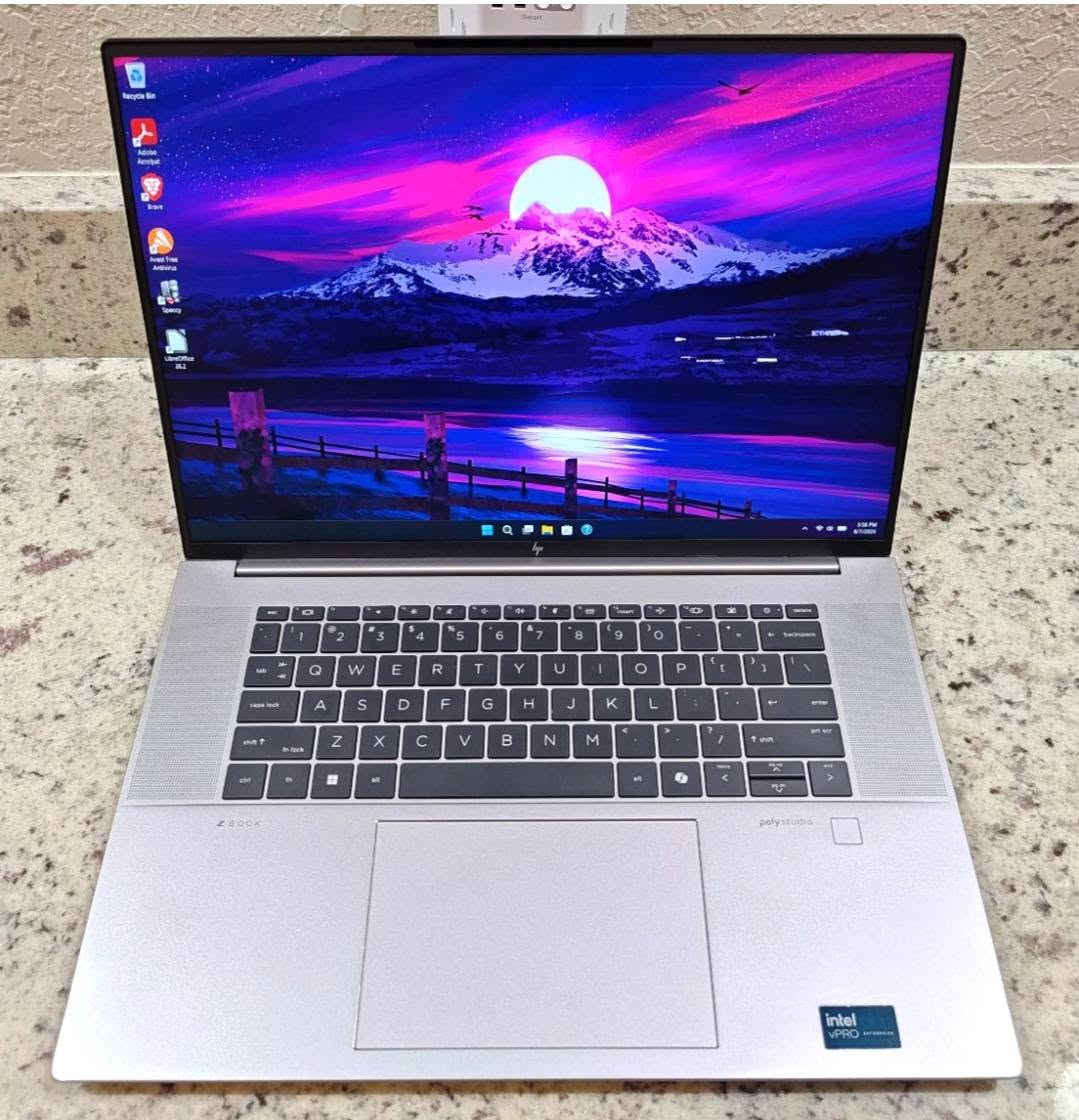 الكمية محدودة
ZBook Studio G10 Workstation العملاق والمصمم خصيصاً للمهندسين، المصممين، وصنّاع المحتوى المحترفين. 💻✨
🚀 المواصفات الخارقة للجهاز:
ملاحظة /  ممكن زيادة الرام الى 32 مع زيادة 300 الف دينار عالسعر. 
المعالج: Intel Core i9 13900H
(الجيل الثالث عشر الخارق) لأداء لا يعرف التوقف.

كرت الشاشة: NVIDIA RTX A1000 6GB Graphics الاحترافي المخصص لأقوى برامج الرندرة، المونتاج، والجرافيكس الثقيل.

الذاكرة (RAM):  16GB RAM DDR5 5600 MHZ
تضمن لك سلاسة تامة في التنقل بين البرامج المعقدة.

التخزين: 512GB SSD فائق السرعة لفتح النظام والملفات في ثوانٍ.

الشاشة: شاشة خيالية بدقة 4K زجاجية وتدعم اللمس (4K Glass Touch Display) لألوان فائقة الدقة ووضوح مبهر.
بصمة اصبع للأمان .
💎 حالة الجهاز:

ممتازة جداً (Excellent A++) بحالة الوكالة ونظيف تماماً.

🎯 الاستخدامات المثالية:
الهندسة، التصميم الثلاثي الأبعاد (3D)، المونتاج الاحترافي، والبرمجة.
السعر 
*********** 
***********

. 💻✨

ZBook Studio G10 Workstation العملاق والمصمم خصيصاً للمهندسين، المصممين، وصنّاع المحتوى المحترفين. 💻✨

نص مكتوب في الصور:
- XDA