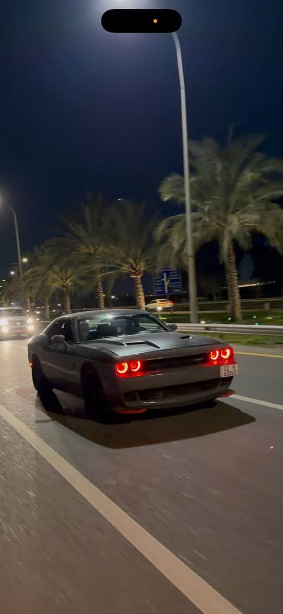 السلام عليكم
للبيع جالنجر 2018
Sxt
لون اسمنتي
كشنات جلد
رقم بغداد باسمي
ماشيه 59mi
ويل تو سايز
تايرات جديده تخم
دفيوزر فسفوره
كير و محرك مكفولات سياره نشطه تاكل الكاع
حادثها قطعتين 
السعر 147 وبي مجال
مكاني بغداد الكرخ
 *********** 
***********

